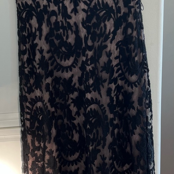 Black size SMALL evening gown. Adrianna Poppell gown. - Picture 2 of 3